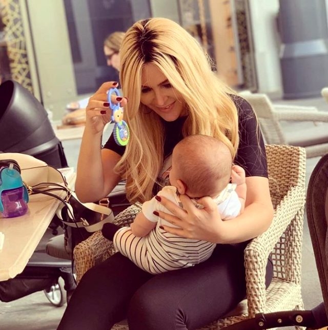 Selin Ciğerci Anne galerisi resim 1