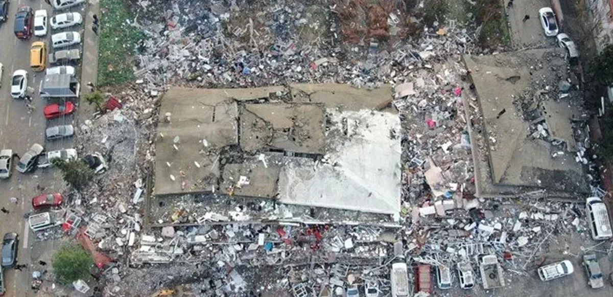 Üç gün önce aldığı evin enkazında kaldı! galerisi resim 5