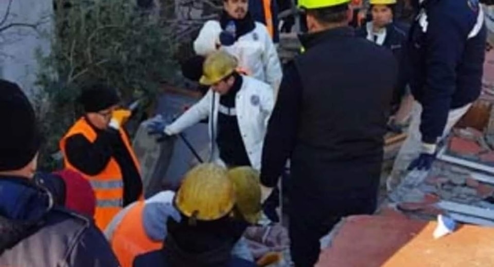 Annesi ve kızı oradaydı galerisi resim 3