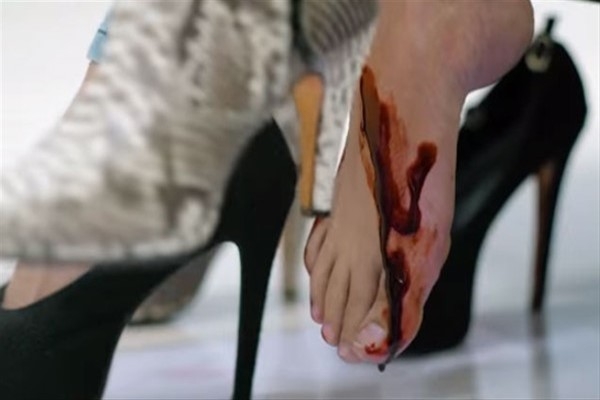 Mağazada Beğendiği Çantayı Açınca…Dehşete Düştü! galerisi resim 4