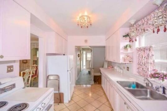 evinn içiini görenler.. 96 yaşıındaki kadının evi galerisi resim 7