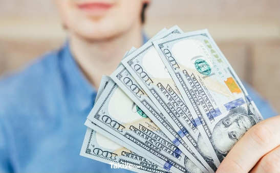 Parayı sürekli kendine çekiyorlar galerisi resim 2