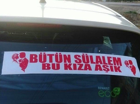 Gelin Arabasındaki İlginç Yazıyı Görenler Dönüp Tekrar Baktı galerisi resim 6