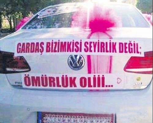 Gelin Arabasındaki İlginç Yazıyı Görenler Dönüp Tekrar Baktı galerisi resim 8