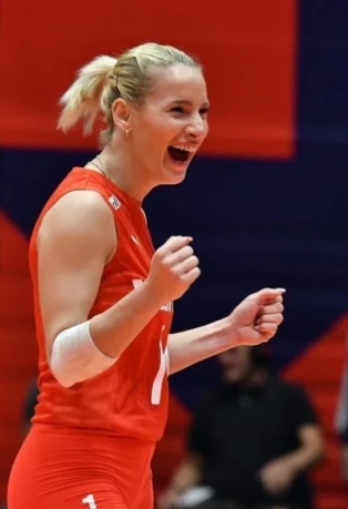 Gizem Örge'nin abisi ünlü bir oyuncu çıktı! galerisi resim 3