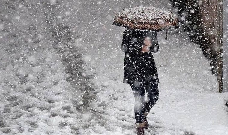 İstanbul'da kar yağışı başladı! Uyarı üstüne uyarı galerisi resim 3