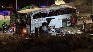 Mersin’de devrilen yolcu otobüsü galerisi resim 3