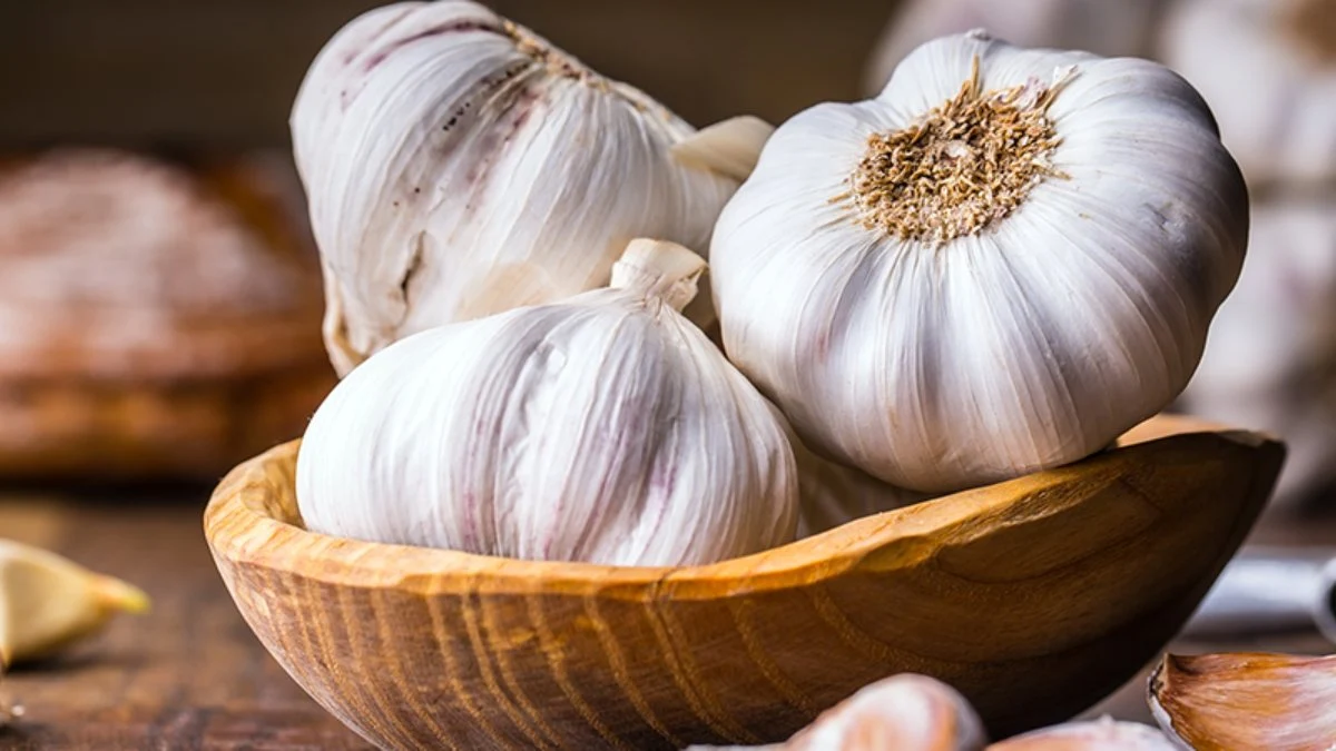 Bir diş sarımsağı tuvalete atmak galerisi resim 2