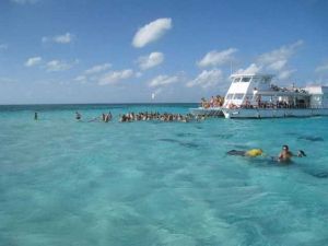 KADIN DENİZDE FELAKETİ YAŞADI!