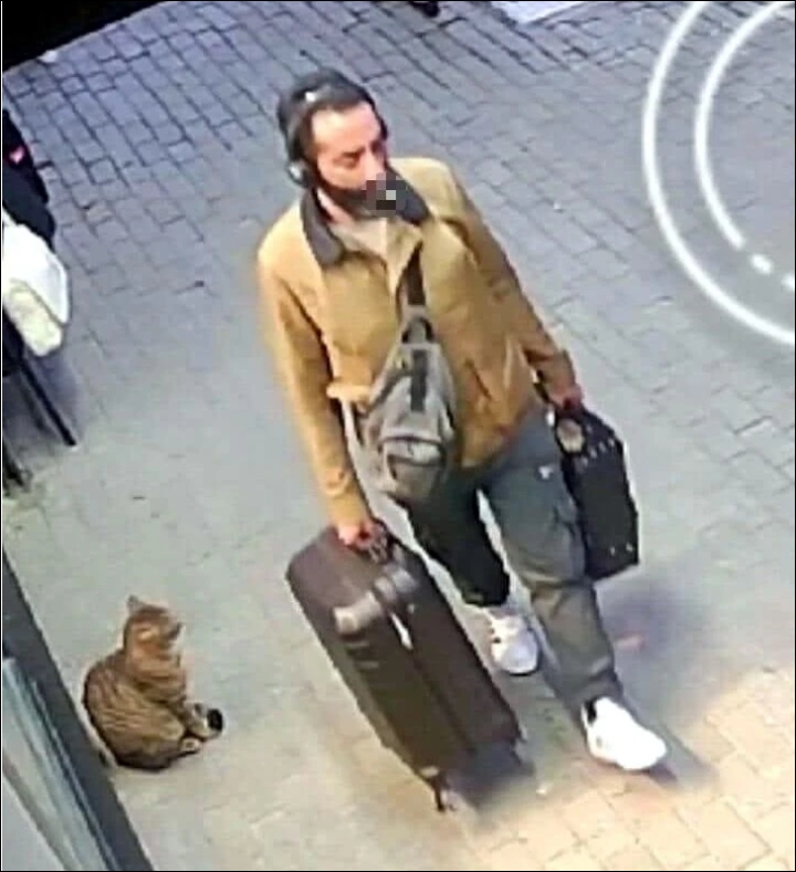 Ünlü oyuncu hırsızlık yaparken yakalandı! galerisi resim 4