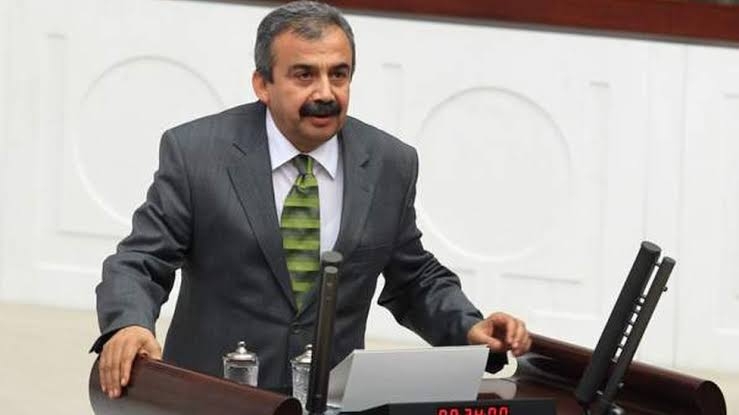 Sırrı Süreyya Önder galerisi resim 1