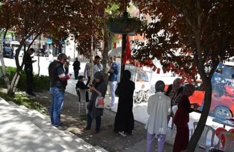 Üst üste iki deprem meydana geldi. galerisi resim 2