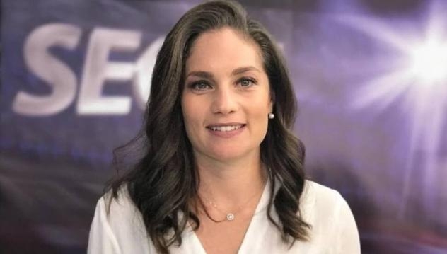 Mengü Resmen Herşeyi Ortaya Döktü. galerisi resim 2