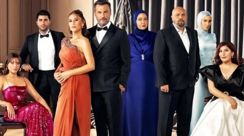 Kızılcık şerbetinin oyuncusu galerisi resim 2