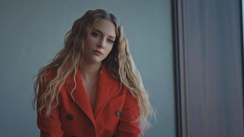 Genç Oyuncumuz Hayal Köseoğlu' galerisi resim 1