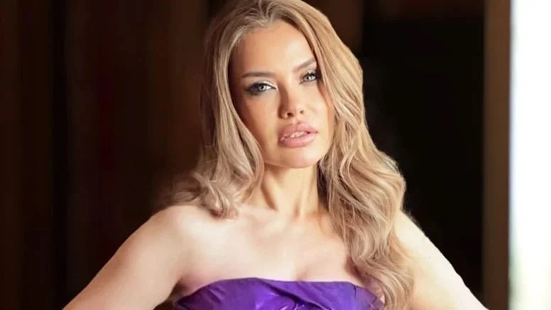 Şarkıcı Lara’dan üzücü haber galerisi resim 1