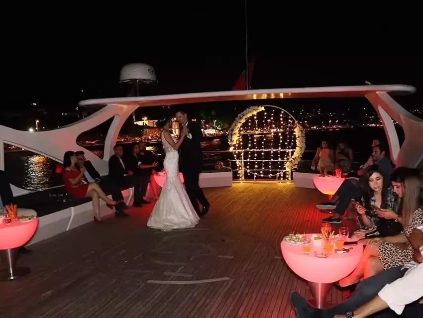 Ailesi bilgisayarda oyun oynadığını düşünürken o işini kurdu! galerisi resim 7