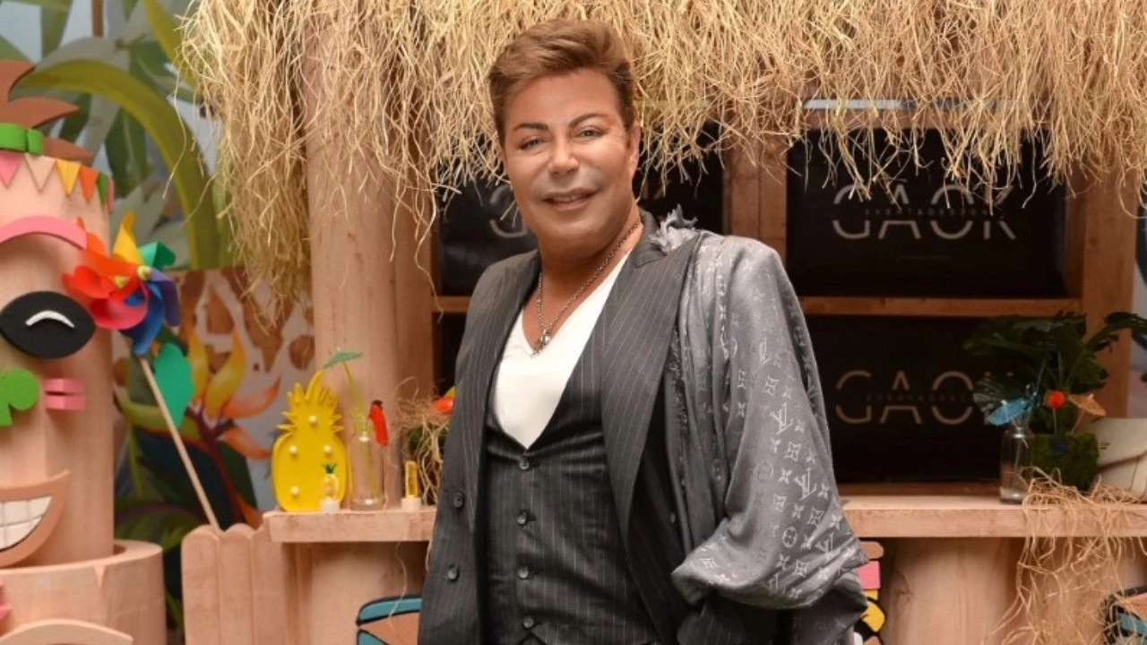 Şarkıcı ve sunucu Fatih Ürek sevenlerini üzdü. galerisi resim 1