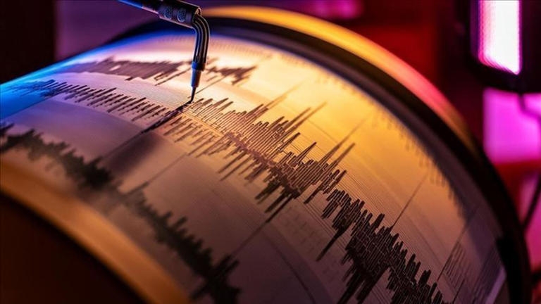 Son dakika...Deprem oldu. galerisi resim 2