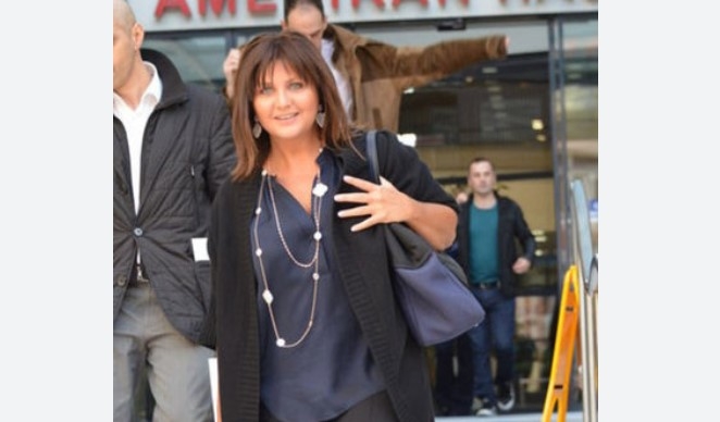 Sibel Can Ağlayarak hastalığını açıkladı galerisi resim 2