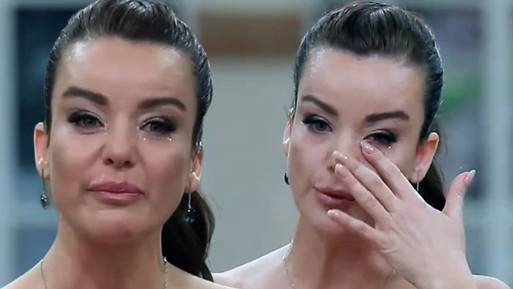 Nursel Ergin gözyaşlarına bogdu. galerisi resim 4