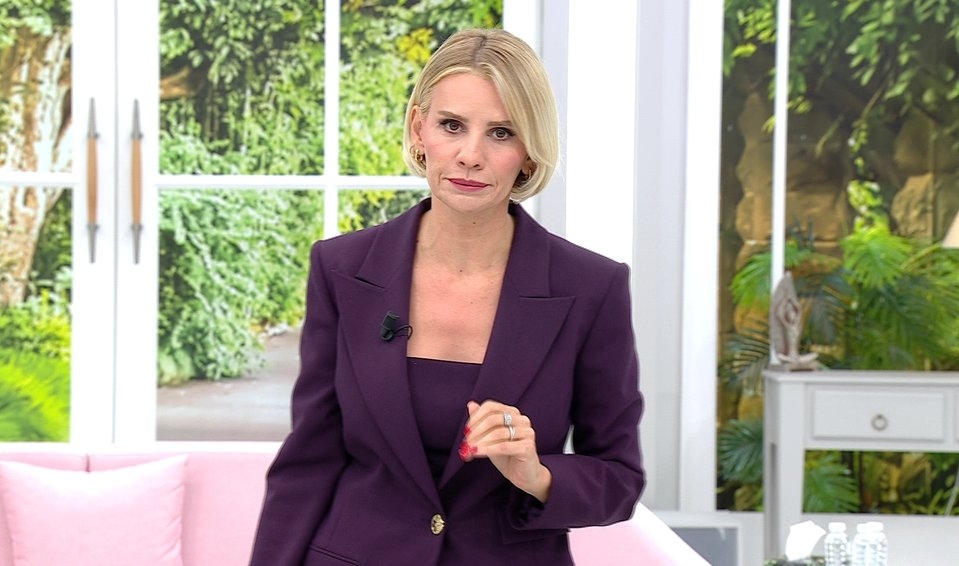 Esra Erol Hakkında galerisi resim 4