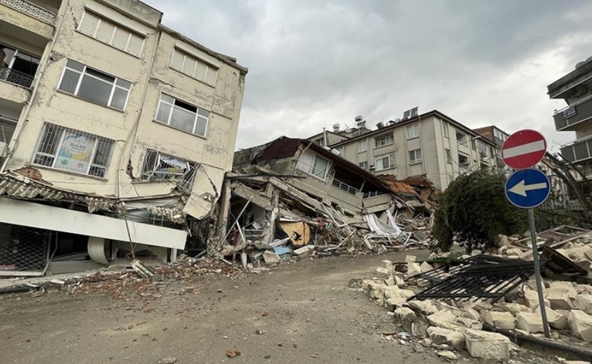 Tetiklenen fayı açıkladı galerisi resim 2