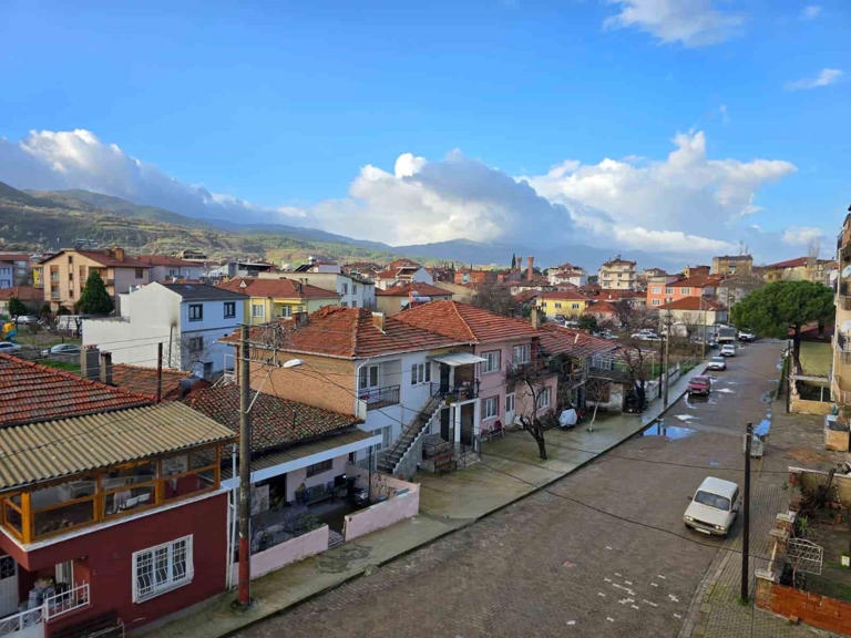 Deprem Oldu Çevre İllerden Hissedildi... galerisi resim 2