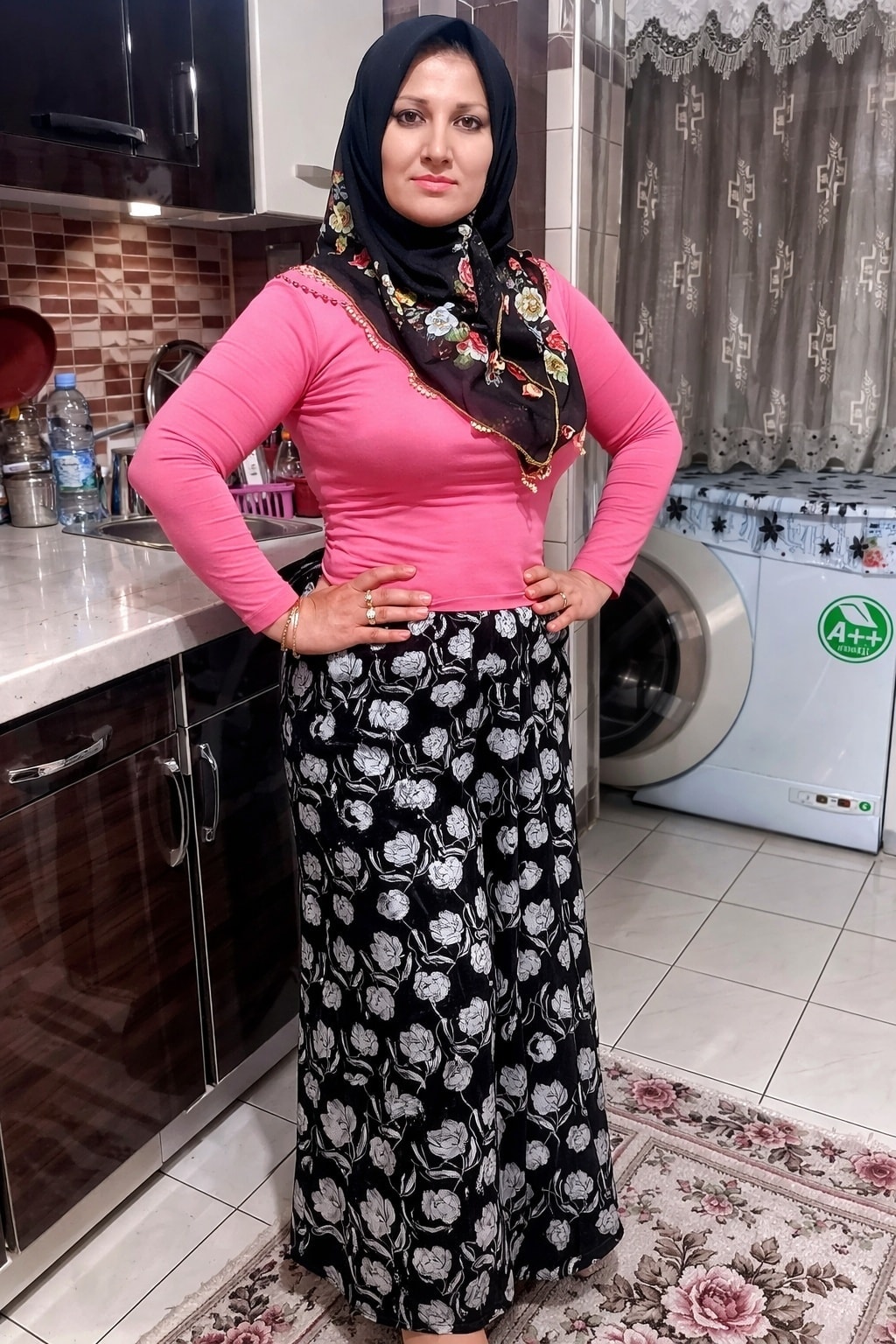 Biz doğuluyuz, bizim erkeklerimiz çarşı pazar gezmemize izin vermezler