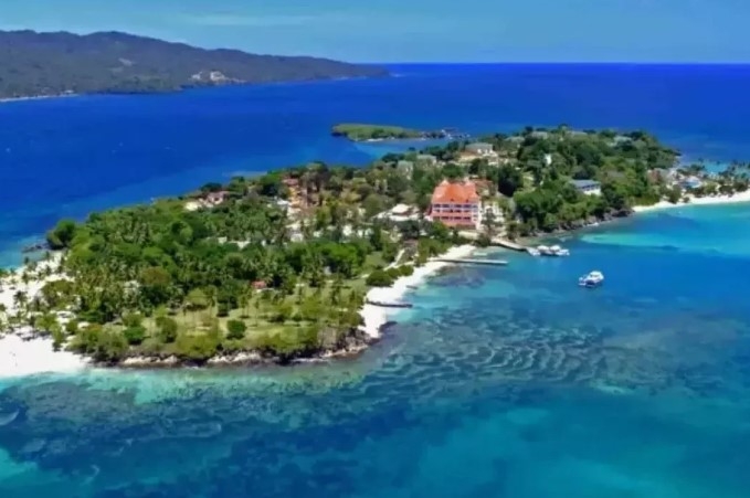 Nefise ile Yunanlı yarışmacı arasında romantik anlar. galerisi resim 1