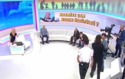 CANLI YAYINDA KORKUNÇ DAKİKALAR! Hemen Yayını Kestiler... İşte O Anlar galerisi resim 3