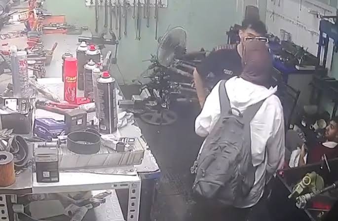 İstanbul Ümraniye'de Yaşanan Skandal galerisi resim 5