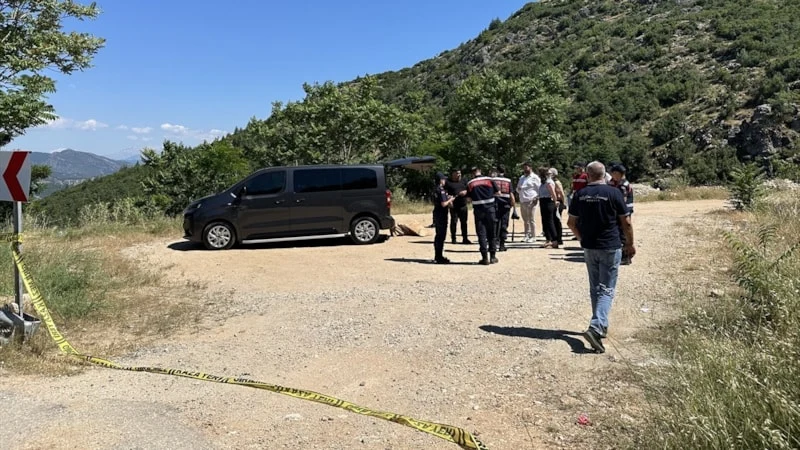 Isparta’da araç içerisi galerisi resim 1