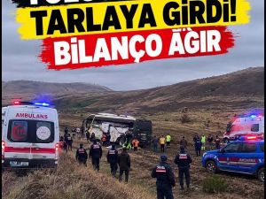 Yolcu otobüsü tarlaya girdi