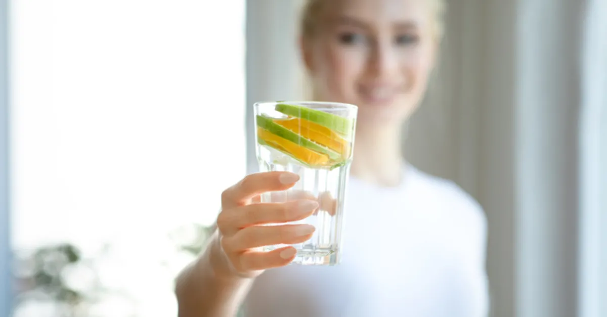 Şifa Deposu Limonlu Suyu Zehir Eden 10 Tüketim Hatası galerisi resim 2