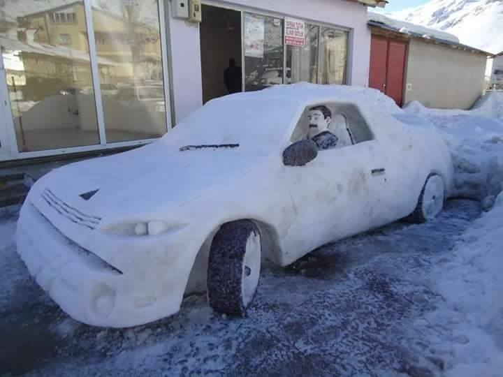 İLGİNÇ KARDAN ADAM galerisi resim 1