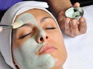 Saçlarınız döküyorsa mutlaka bunu yapın...