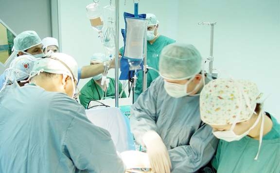 Adam öldürüp, ameliyata girdi galerisi resim 5