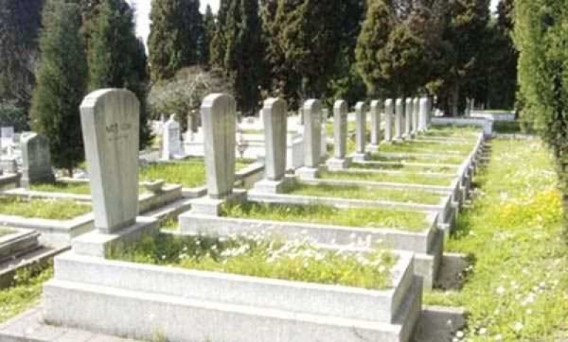 Eğer Gece Yarısı Tırnak Kesiyorsanız galerisi resim 2