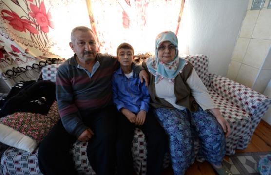 20 Yaşındaki Genç Günden Güne Eriyor! galerisi resim 4