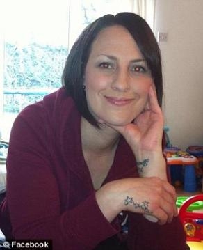 İKİ KEZ ÇOCUKLARIN ÖNÜNDE STRİPTİZ YAPIP, SONRA DA... galerisi resim 2