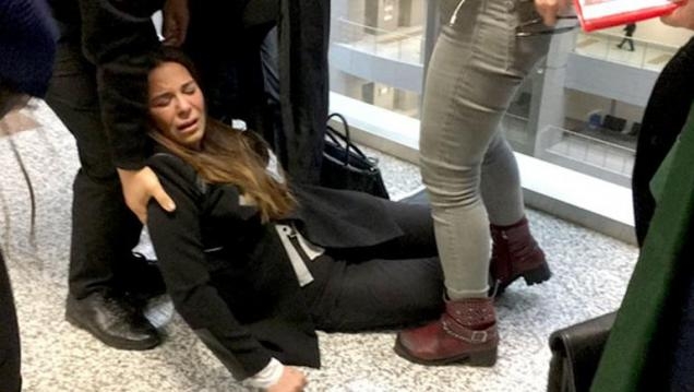 ÜNLÜ OYUNCUNUN ZOR ANLARI! ÖZEL FOTOĞRAFLARI İNTERNETE YAYILINCA... galerisi resim 4