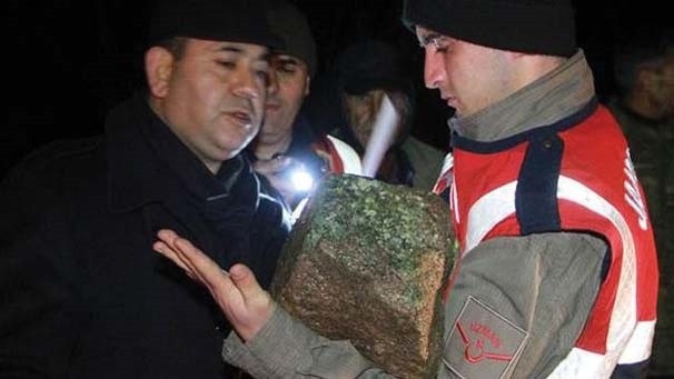 ŞOKE EDEN OLAY!!! MÜGE ANLI ÖLÜM HABERİNİ DUYUNCA YIKILDI... galerisi resim 3