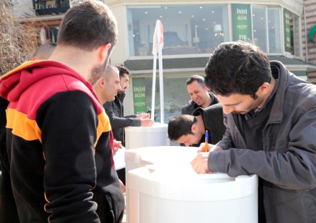 Esra Erol Zuhal Topal ve Seda Sayan’ın korktuğu başına geldi galerisi resim 3