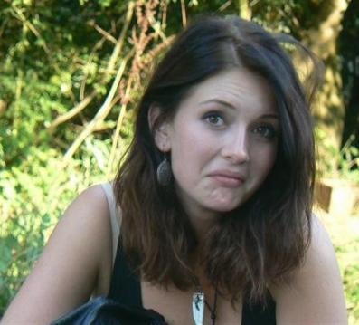 YASEMİN ALLEN'IN 10 YIL ÖNCEKİ HALİ ŞOK ETTİ!!! galerisi resim 5