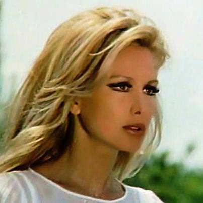 Halit Akçatepe’nin vefatının ardından ünlülerin paylaşımları galerisi resim 9