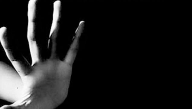 EVE ZORLA GİRİP TECAVÜZ ETTİ ÜSTELİK ORDA UYUYAKALDI. GENÇ KADIN... galerisi resim 3