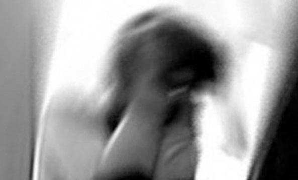 EVE ZORLA GİRİP TECAVÜZ ETTİ ÜSTELİK ORDA UYUYAKALDI. GENÇ KADIN... galerisi resim 4