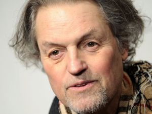 Ünlü isim hayatını kaybetti!