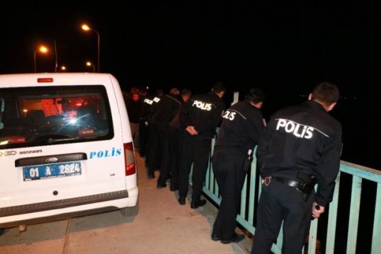 UĞRUNA KÖPRÜDEN ATLAYIP CANINA KIYDI AMA, SEVGİLİSİNİN SÖZLERİ ŞOKE ETTİ galerisi resim 4